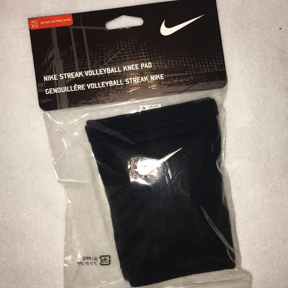 NIKE volleyball knee pads Size M